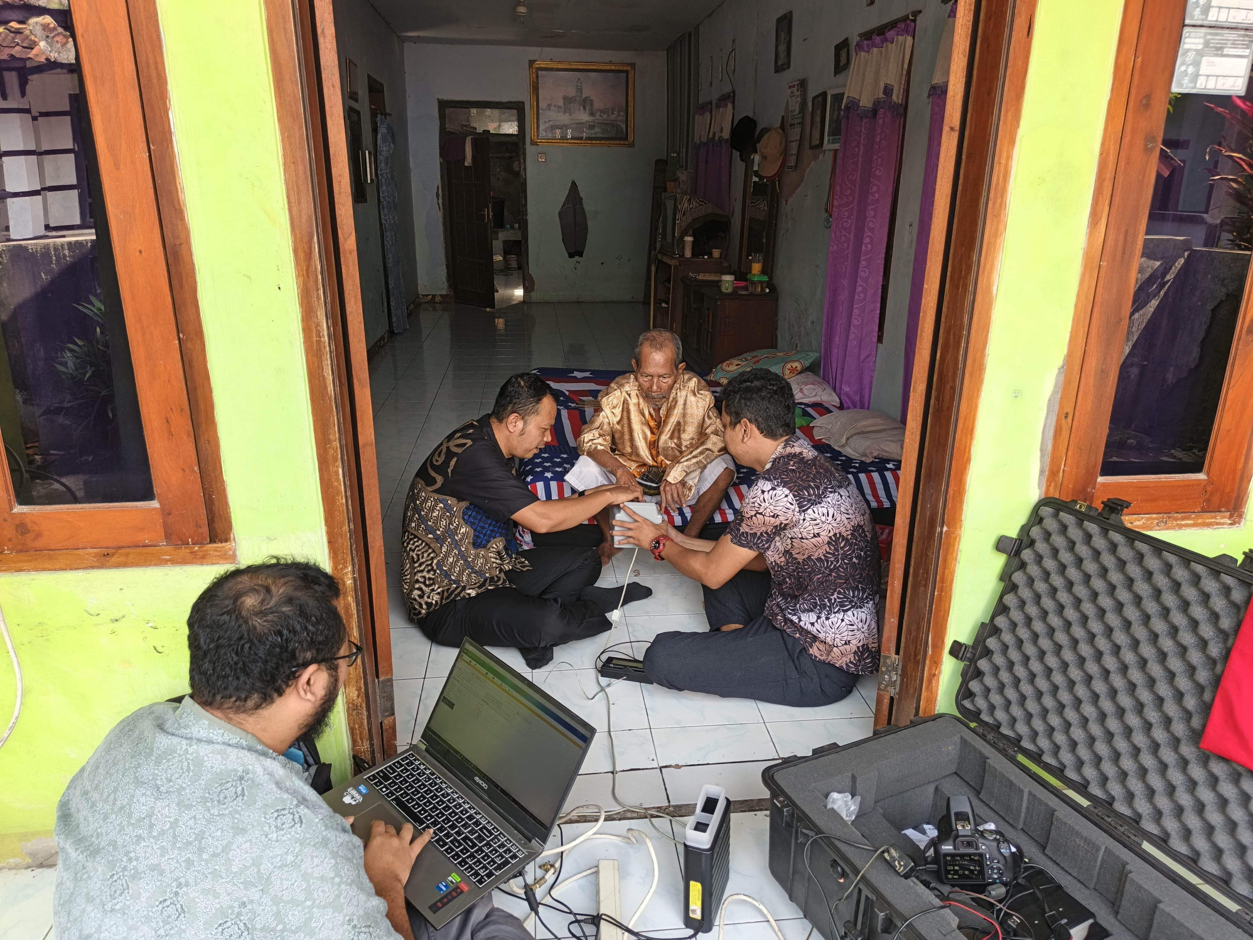 Pelaksanaan Kegiatan Permohonan Perekaman E-KTP Bagi Lansia 